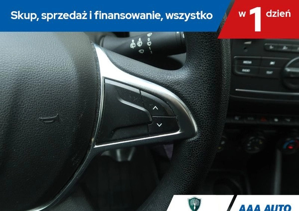Dacia Duster cena 54000 przebieg: 70595, rok produkcji 2019 z Maszewo małe 254